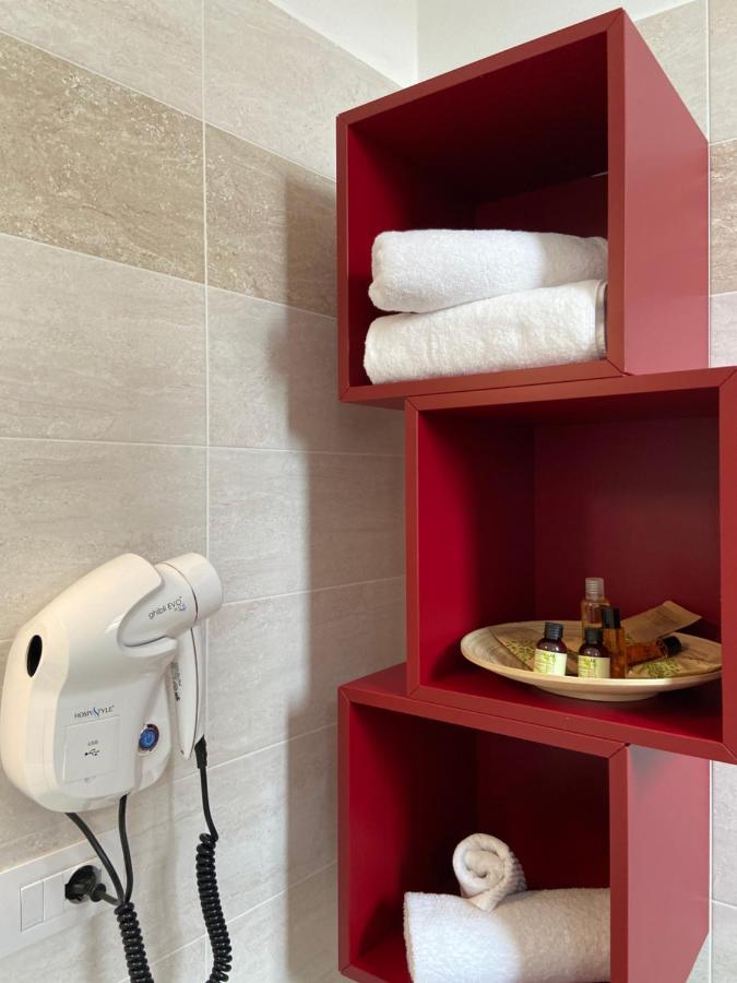 Palazzo Marignano Hotel Melegnano Ngoại thất bức ảnh